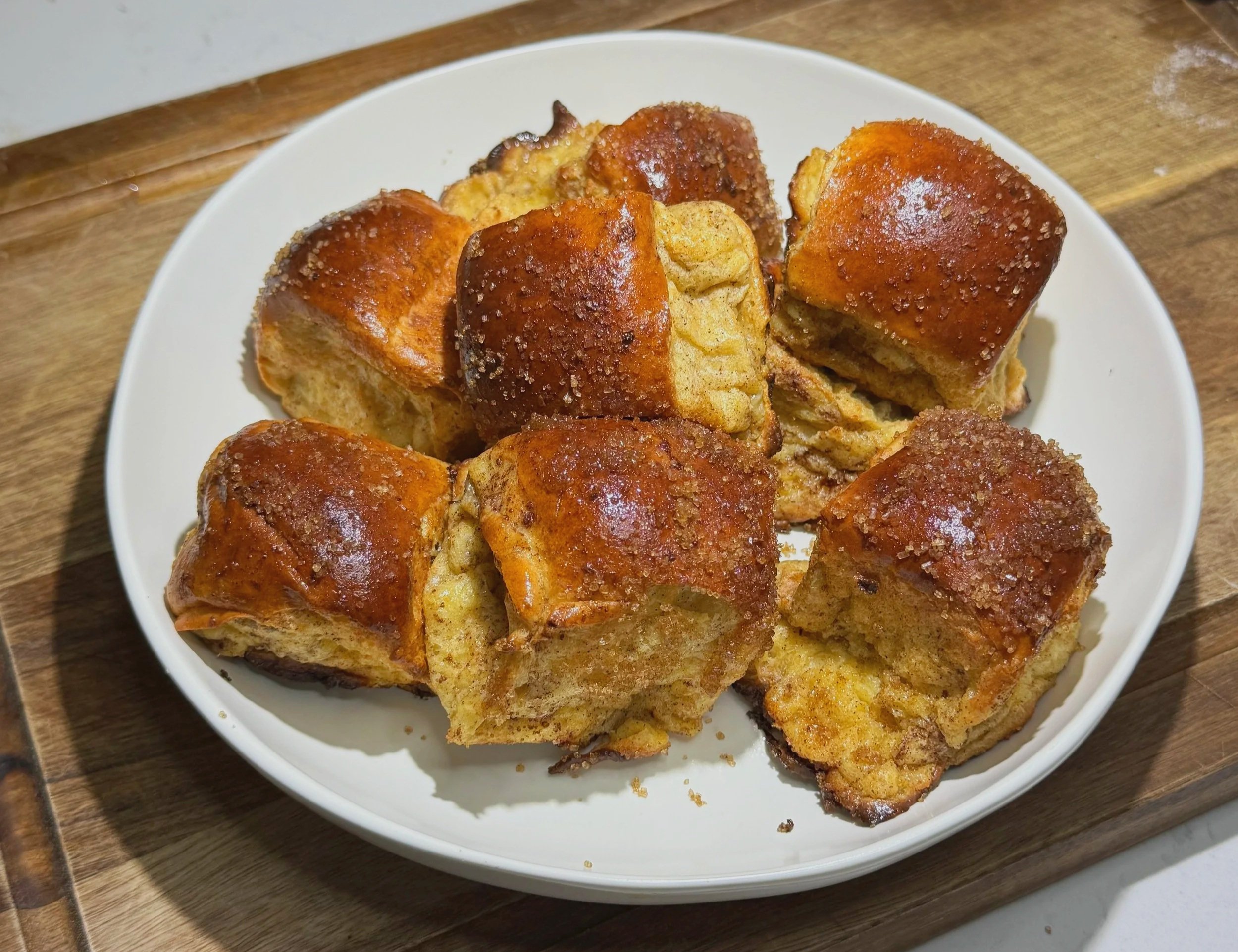 Looking for an easy Trader Joe’s breakfast? These baked sweet roll French toast bites are soft, fluffy, and finished with brown sugar cinnamon. No skillet required and perfect for holidays or busy mornings.